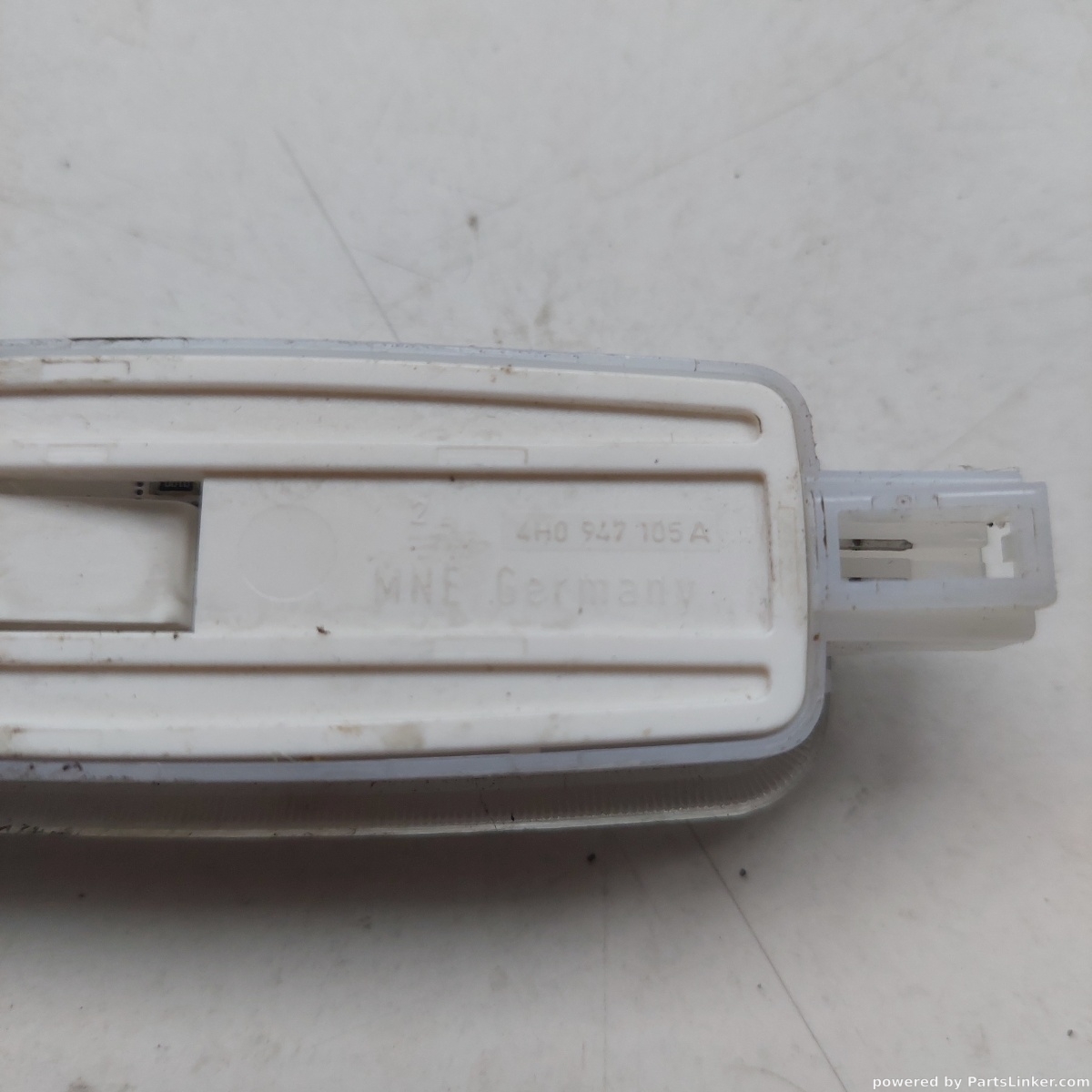 Plafoniera lampa  AUDI A6/S6 IV Saloon (4G2, C7, 4GC) [ 2010 - 2018 ] OEM 4h0947105a – foto 2