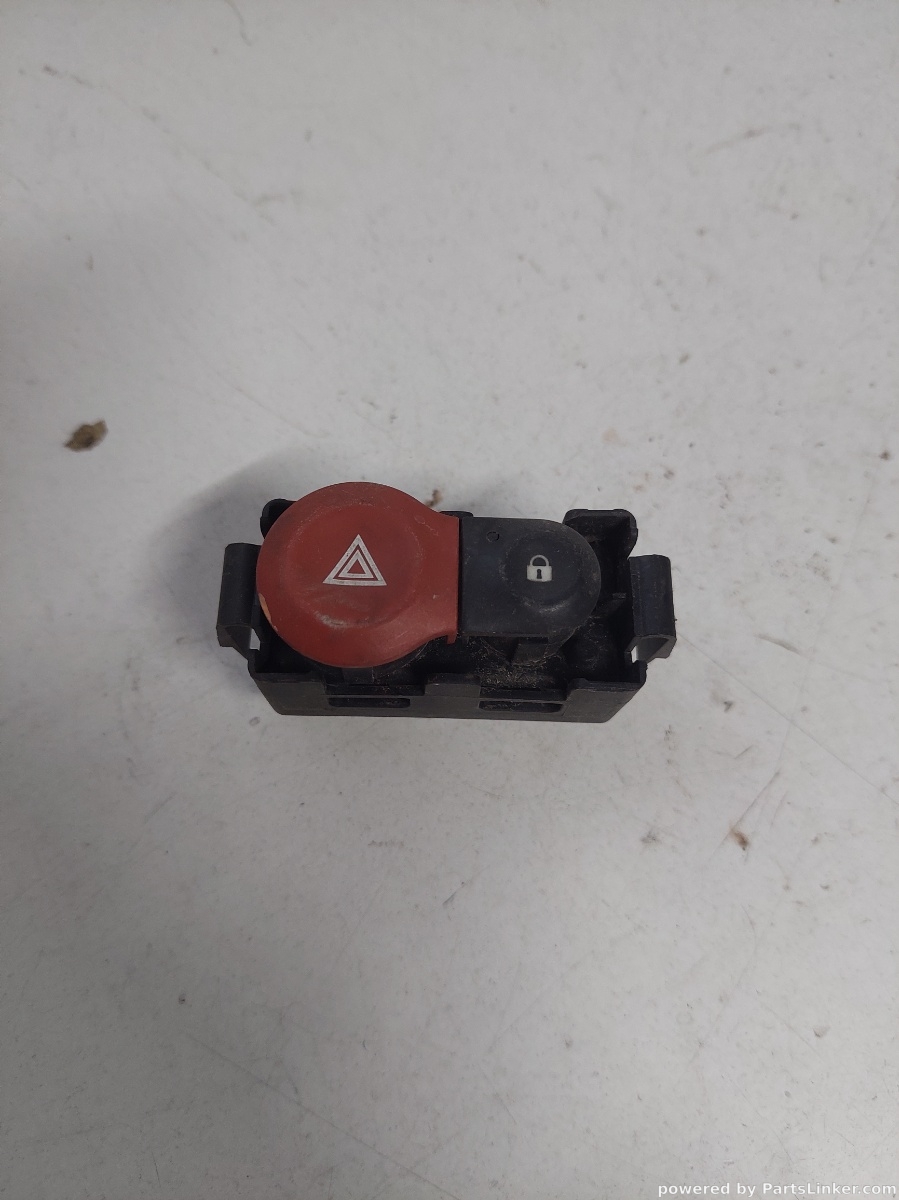 Buton avarie RENAULT CLIO II (BB0/1/2_, CB0/1/2_) [ 1998 - > ] OEM 8200214896