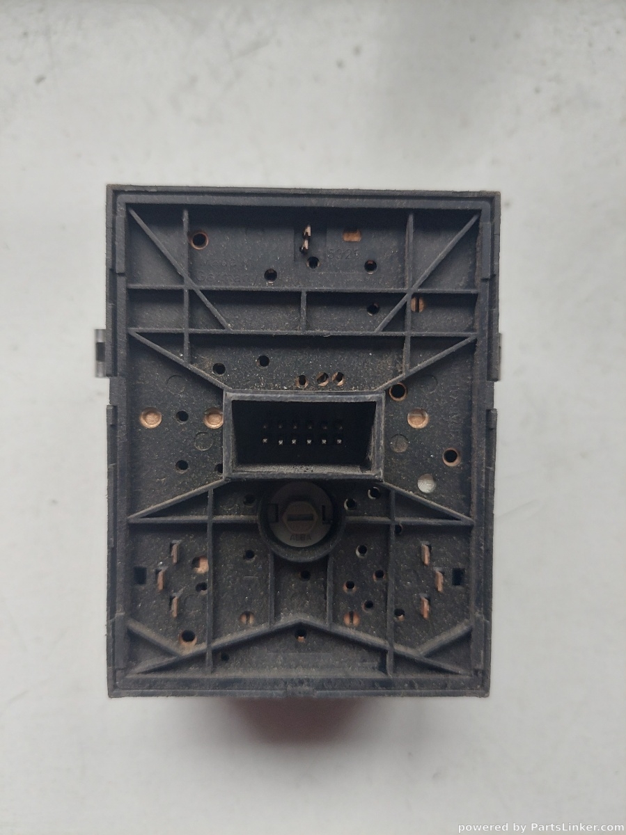 Reglaj faruri OPEL COMBO Tour [ 2001 - 2011 ] GM-OE OEM 9116615 – foto 3