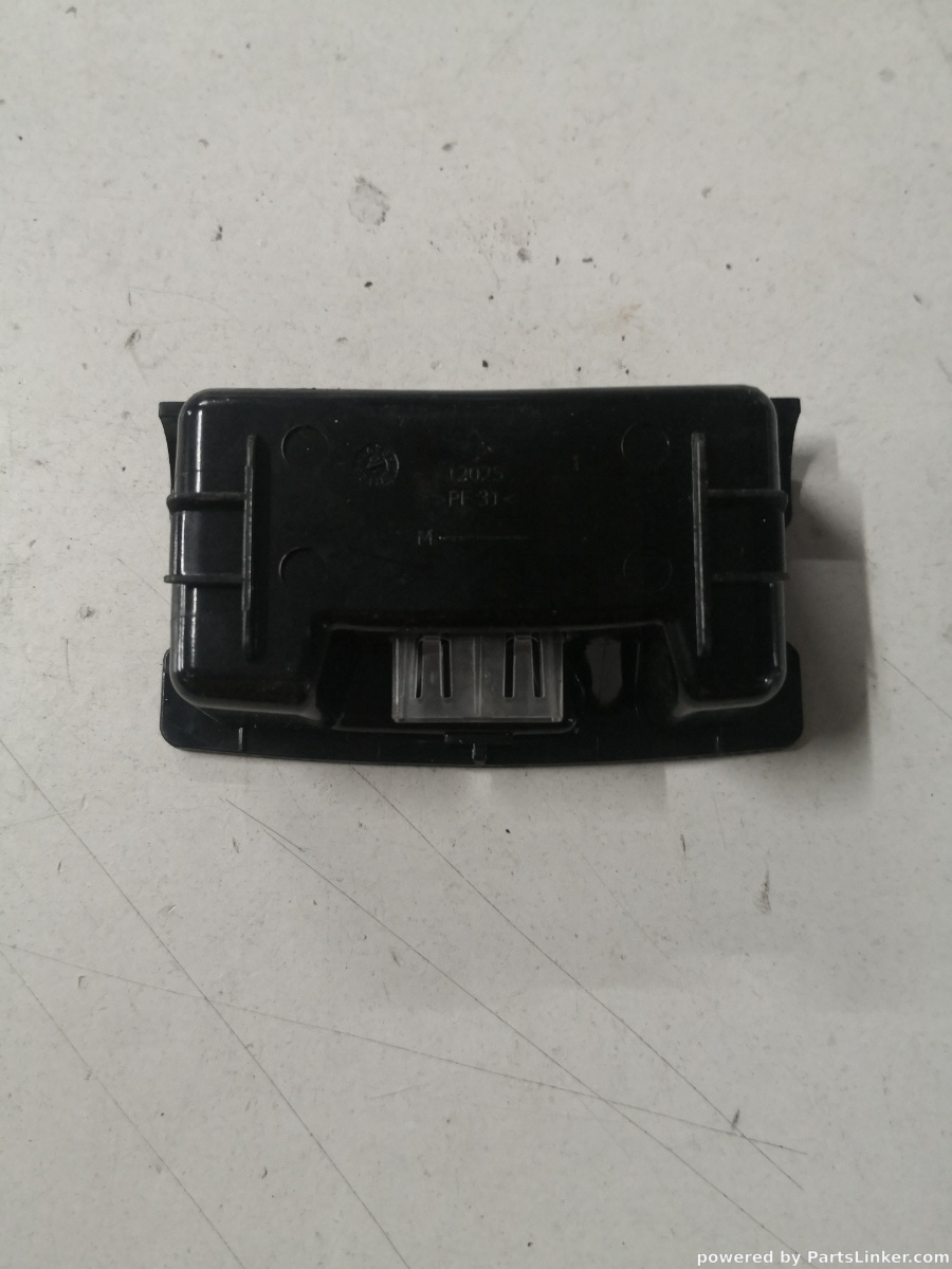 Scrumiera BMW 5 (F10) [ 2009 - 2016 ] OEM 12025 – foto 2