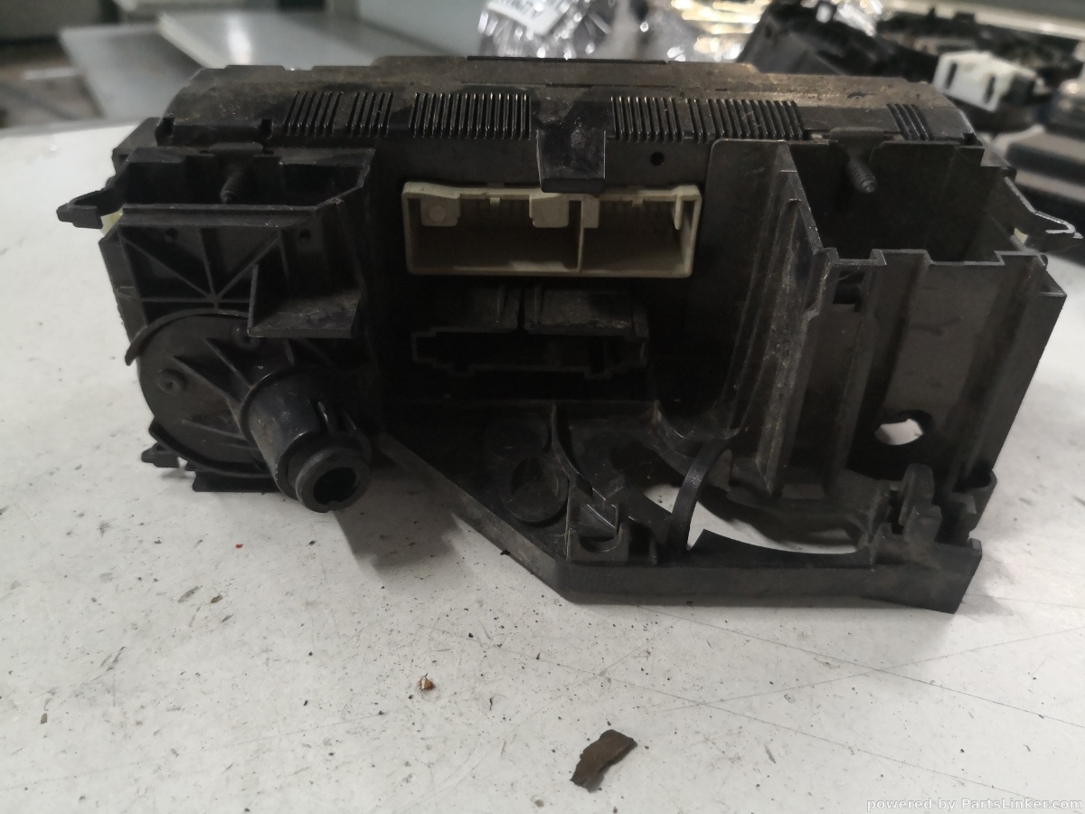 Climatizare VOLKSWAGEN TOURAN (1T1, 1T2) [ 2003 - 2010 ] – foto 2