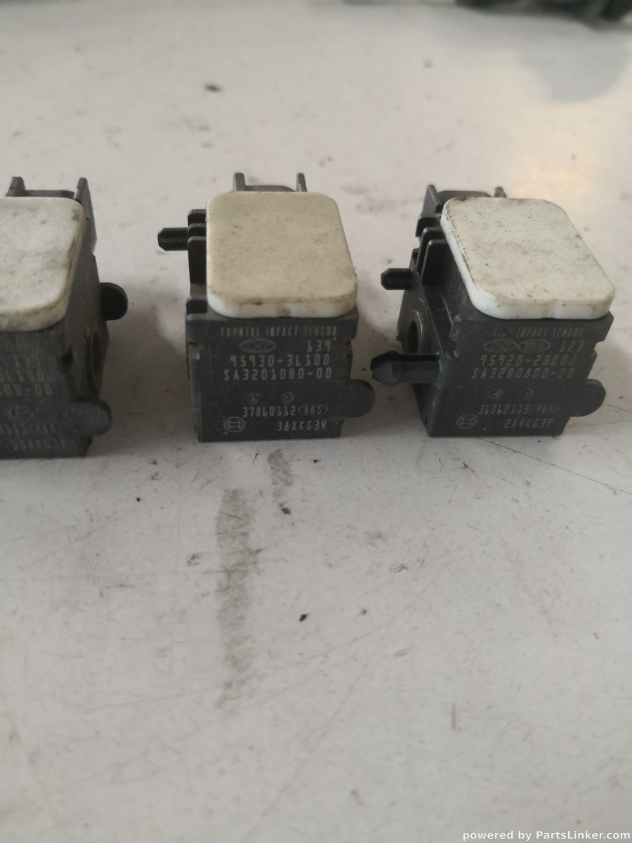 Senzor impact airbag HYUNDAI SANTA FE II (CM) [ 2005 - 2012 ] OEM 9593031100 – foto 2