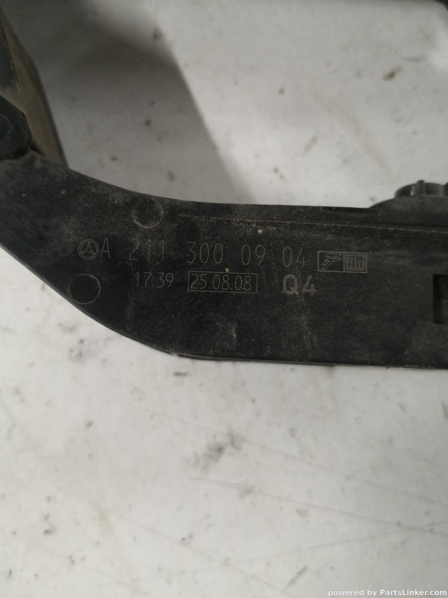 Pedala acceleratie stanga fata MERCEDES-BENZ E-CLASS (W211) [ 2002 - 2009 ] OEM A2113000904 – foto 3