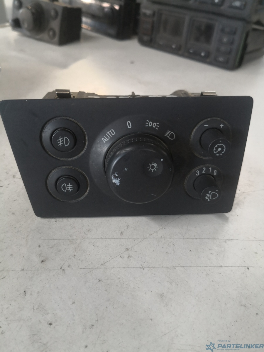 Bloc lumini OPEL ZAFIRA B (A05) [ 2005 - 2015 ] OEM 04061100