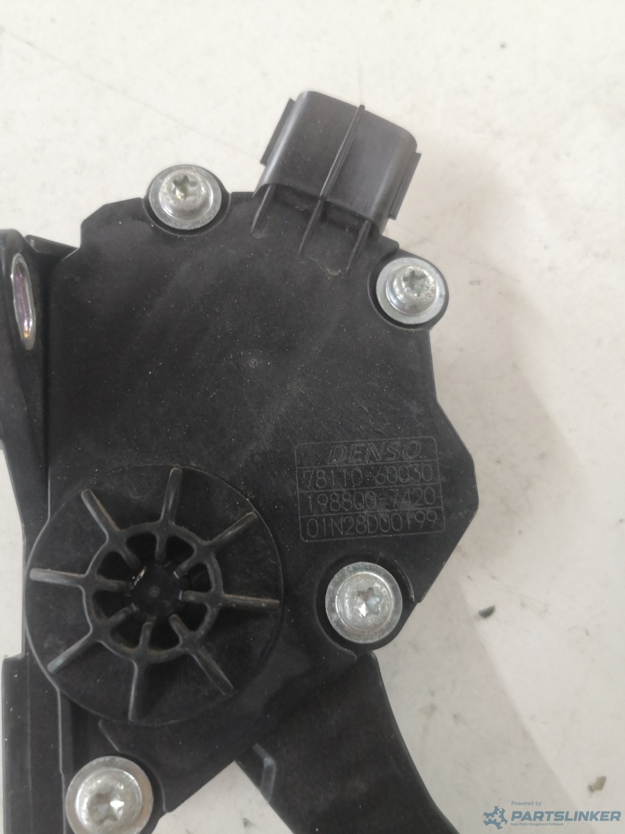 Pedala acceleratie TOYOTA LAND CRUISER 150 (TRJ15_, KDJ15_, GRJ15_, GDJ15_) [ 2009  OEM 7811060030 – foto 2