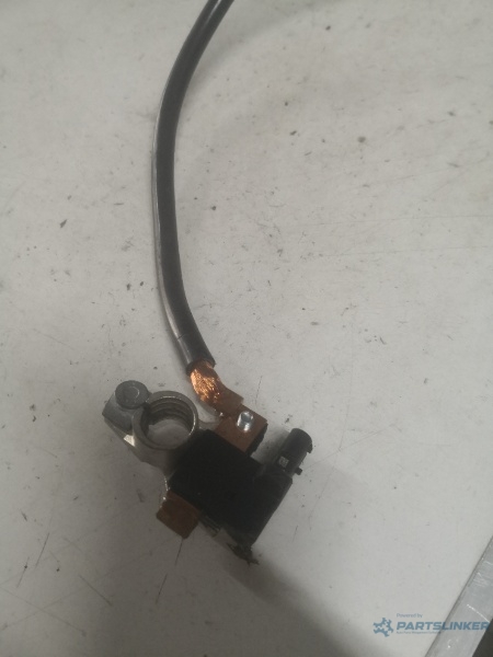 Borna baterie  BMW X3 II (F25) [ 2010 - 2017 ] – foto 2