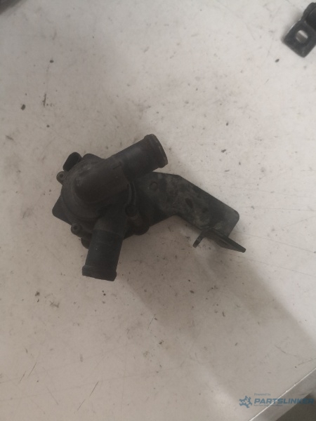 Pompa recirculare apa  AUDI A4 IV (8K2, B8) [ 2007 - 2015 ] TDI (CAGA, CJCA, CMEA, CMFA) 105KW|143HP OEM 03l121093