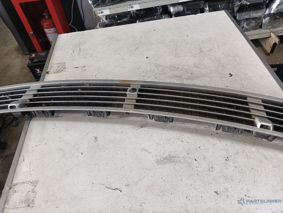 Grila cu stropitori fata MERCEDES-BENZ CLS (C219) [ 2004 - 2011 ] – foto 3