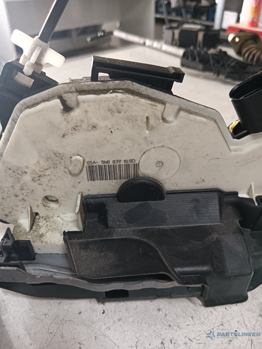 Broasca usa stanga spate VOLKSWAGEN TIGUAN 5N_ 2007 - > 5n0839015d – foto 2