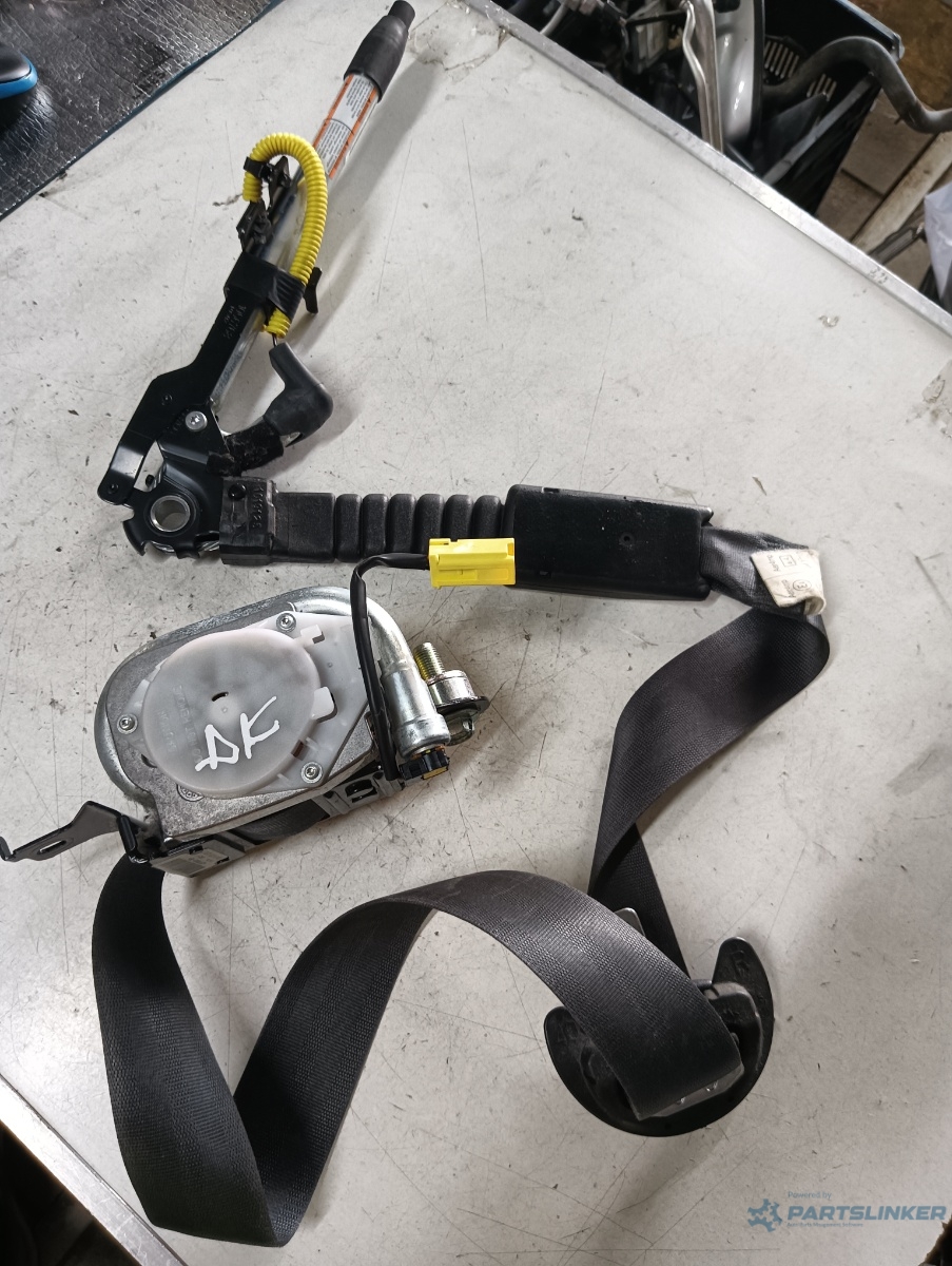 Centura siguranta dreapta fata HONDA ACCORD VIII (CU) [ 2008 - > ]