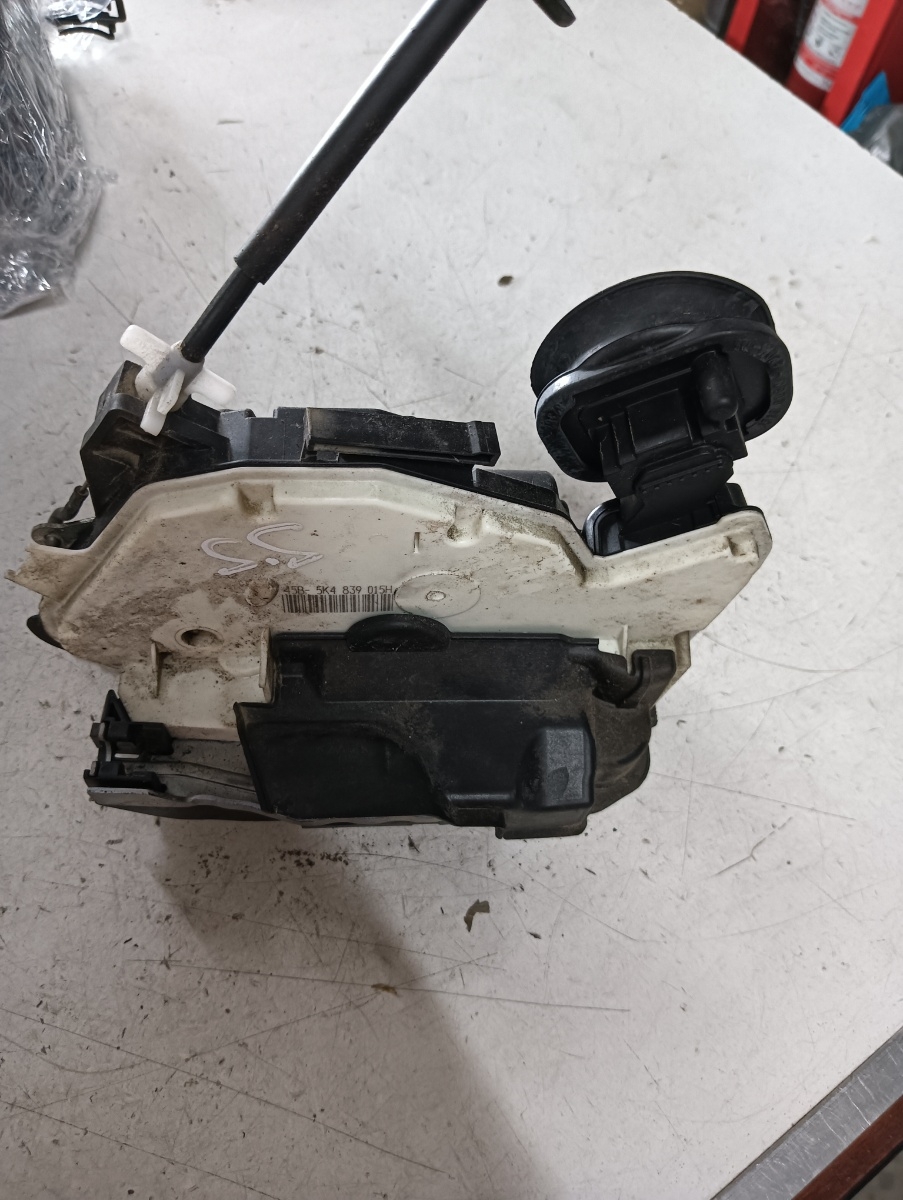 Broasca usa stanga spate VOLKSWAGEN GOLF VI (5K1) [ 2008 - 2013 ] OEM 5k4839015h