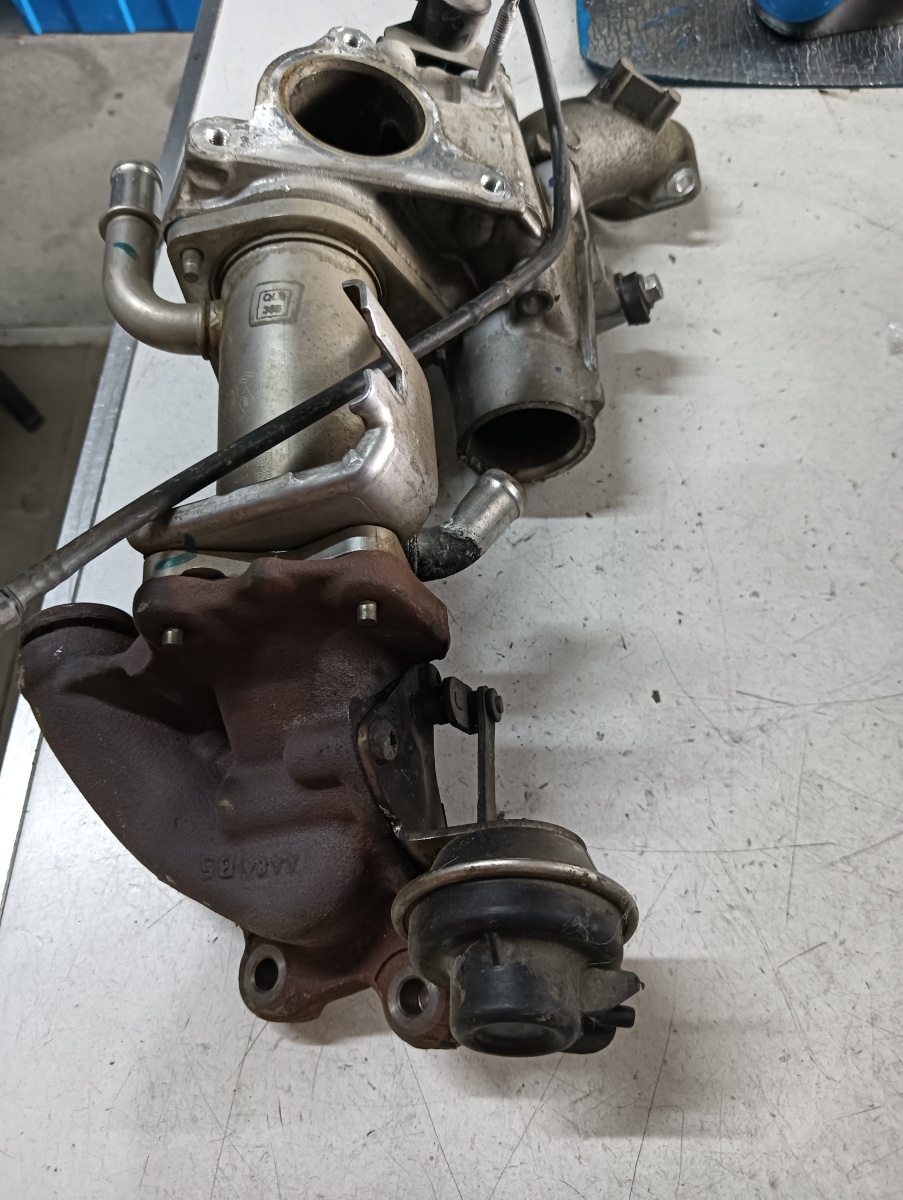 Racitor gaze cu egr  DACIA LOGAN II [ 2012 - > ] dCi / Blue dCi 75 (K9K 612, K9K 626) 55KW|75HP – foto 2