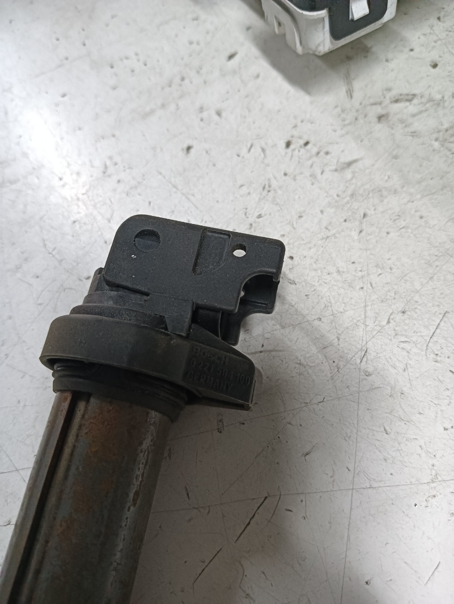 Bobina inductie BMW 3 V (E90) [ 2004 - 2012 ] OEM 0221504100 – foto 2