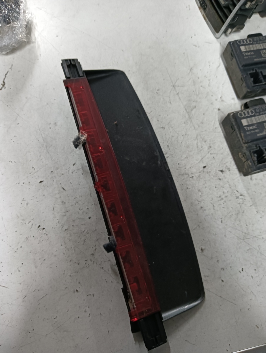 Lampa spate / stop AUDI A6/S6 III Saloon (4F2, C6) [ 2004 - 2011 ] OEM 4f5945097