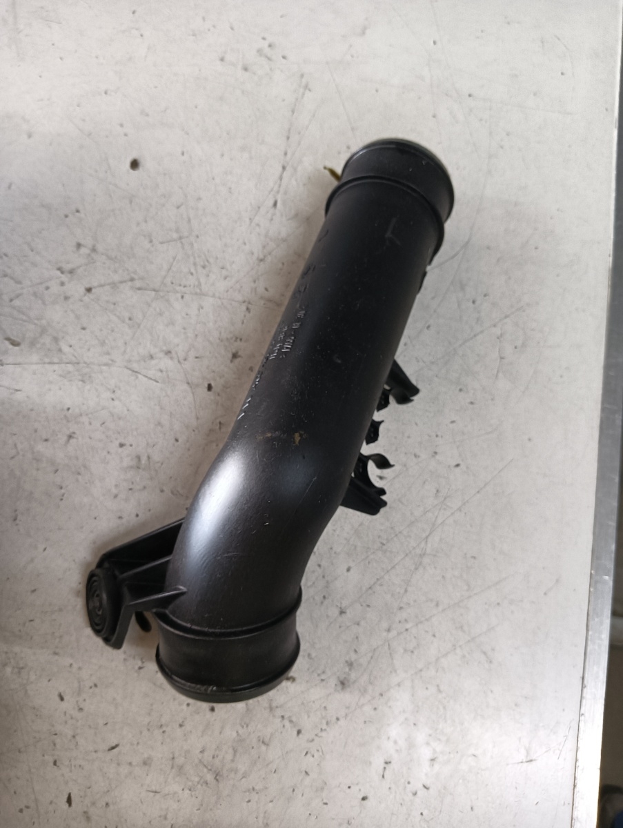 Conducta intercooler  VOLKSWAGEN PASSAT (3C2) [ 2005 - 2010 ] TDI (BMP) 103KW|140HP OEM 3c0145770b