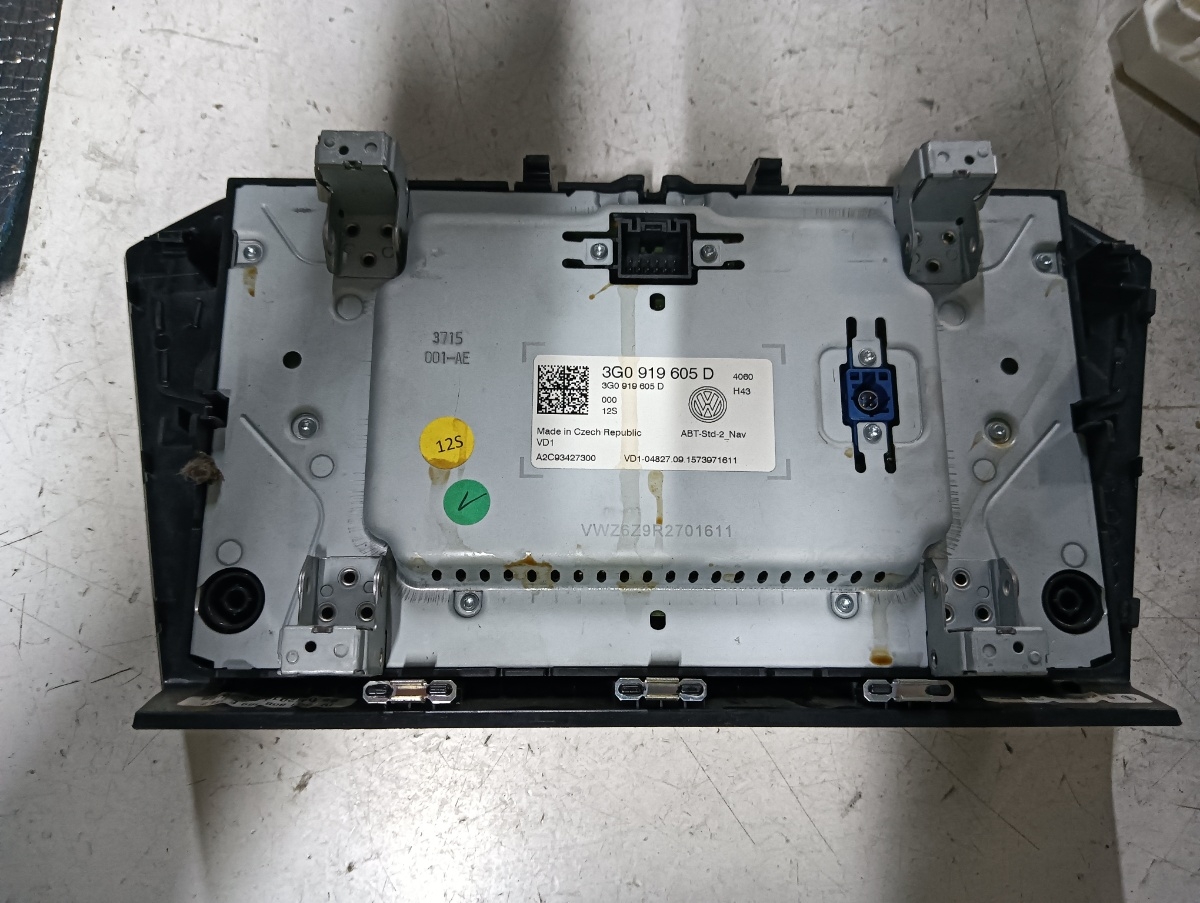 NAVIGATIE VOLKSWAGEN PASSAT 3G2 2014 - > 3g0919605d – foto 2
