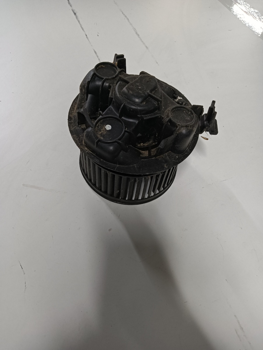 Aeroterma NISSAN MICRA III K12 2002 - 2010