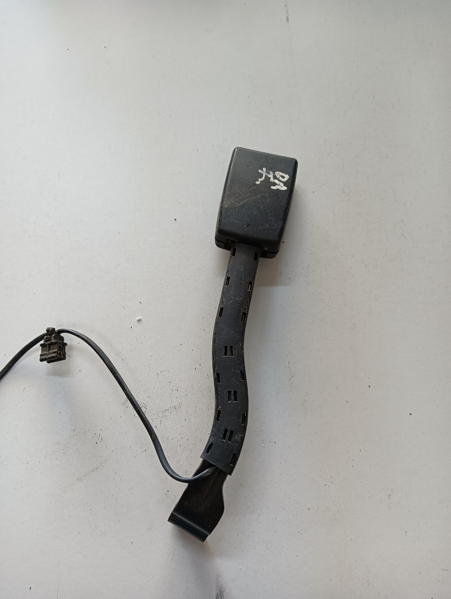 Pretensionare  dreapta fata SEAT LEON II 1P1 2005 - 2013