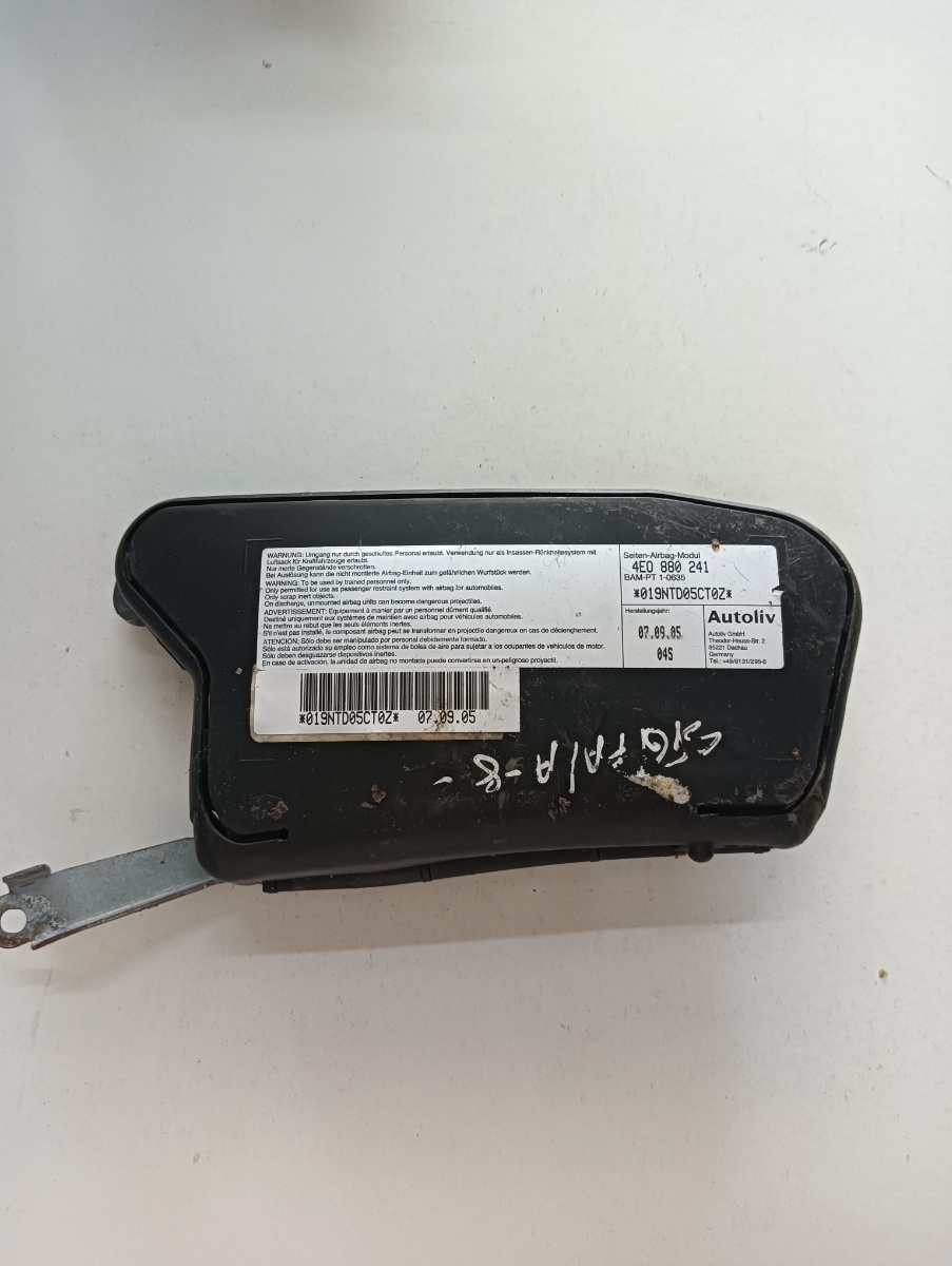 Airbag scaun stanga fata AUDI A8 II 4E2, 4E8 2002 - 2010 4e0880241