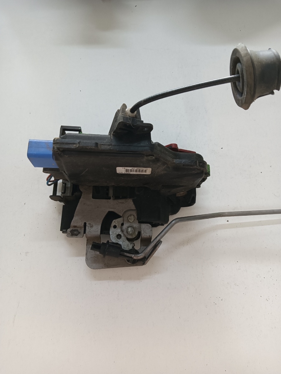 Broasca usa stanga fata AUDI A8 II 4E2, 4E8 2002 - 2010 4e1837015