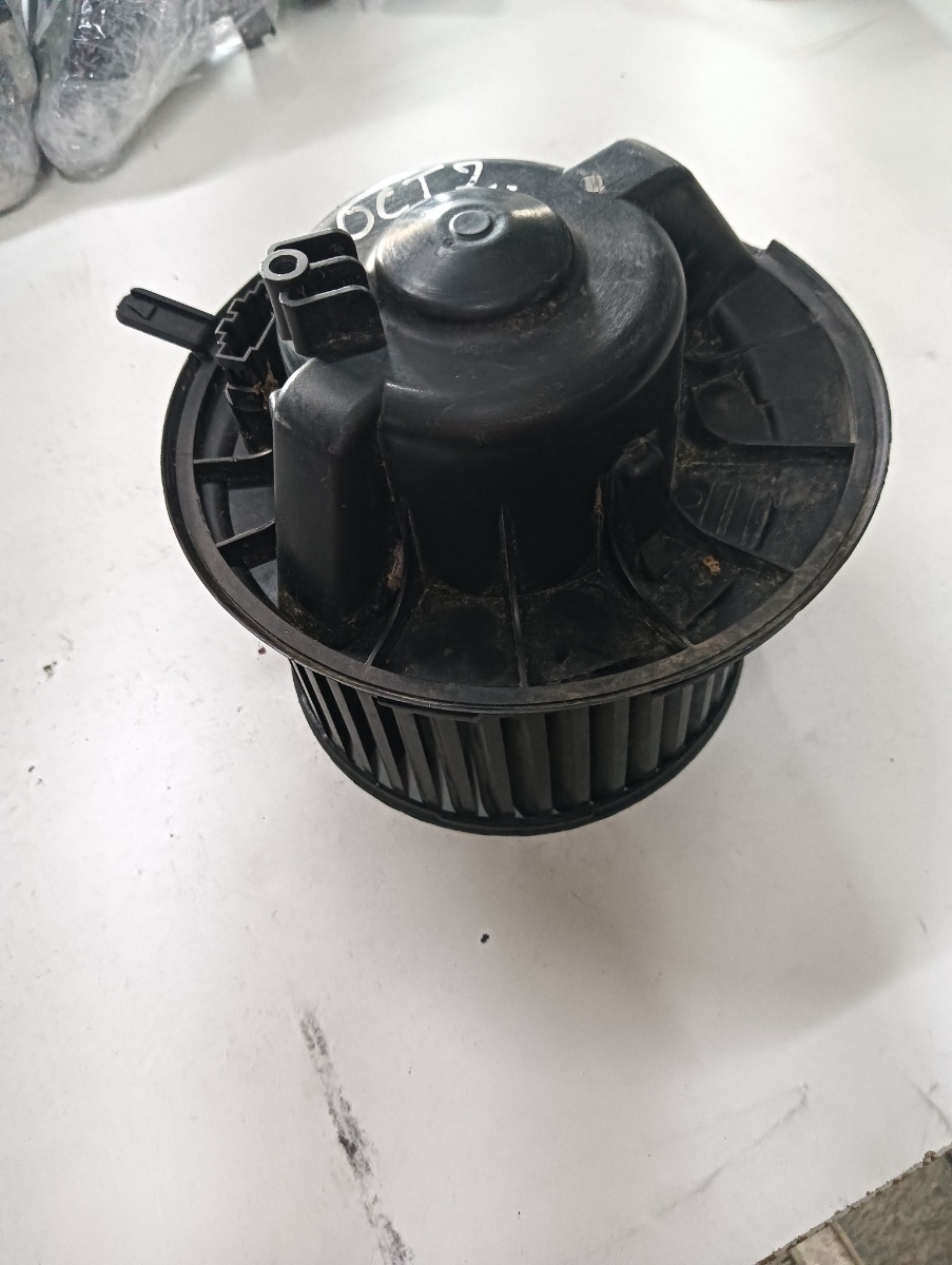 Aeroterma SKODA OCTAVIA II Combi 1Z5 2004 - 2013 1k1819015 – foto 2