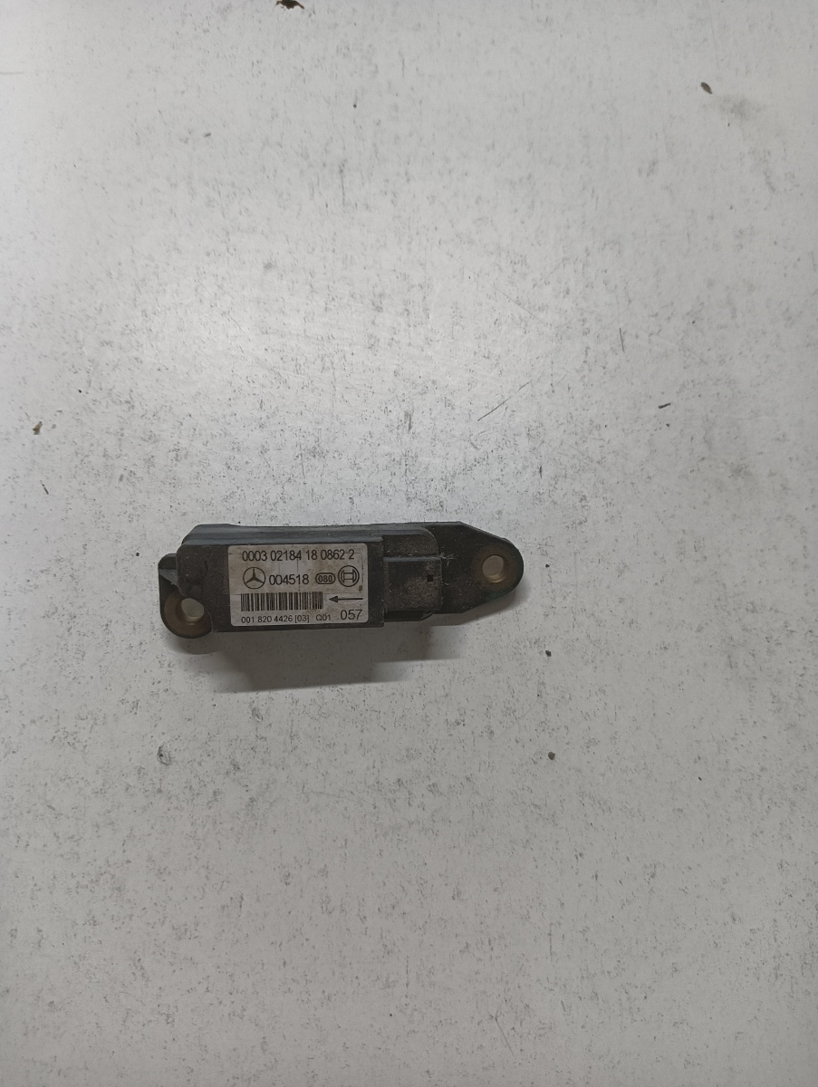 Senzor impact airbag  MERCEDES-BENZ C-CLASS II W203  2000 - 2007 0018204426