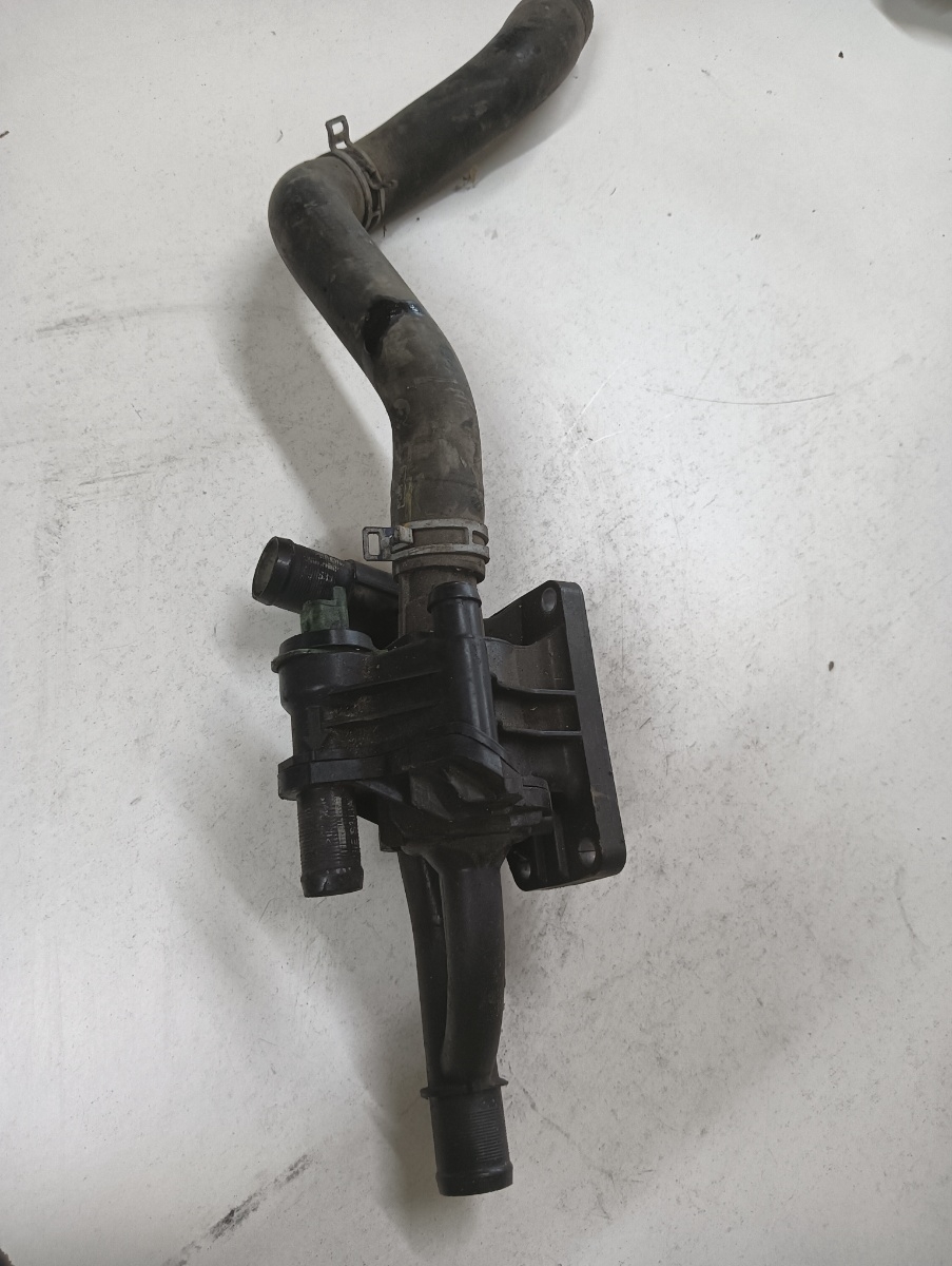 Corp termostat FORD FIESTA VII 2017 - > 1.5 TDCi XUJC, XUJD, XUJE, XUJF, XUJG, XUJK, XUJL, XUJM, XUJN, XVJE 9670253780