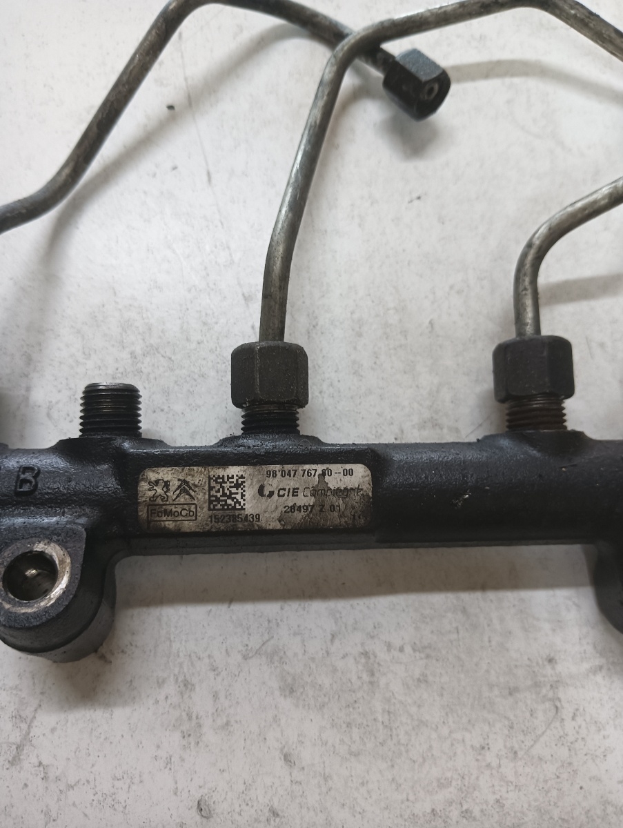 Rampa injectoare  FORD FIESTA VII 2017 - > 1.5 TDCi XUJC, XUJD, XUJE, XUJF, XUJG, XUJK, XUJL, XUJM, XUJN, XVJE 28497z01 9804776780 – foto 2