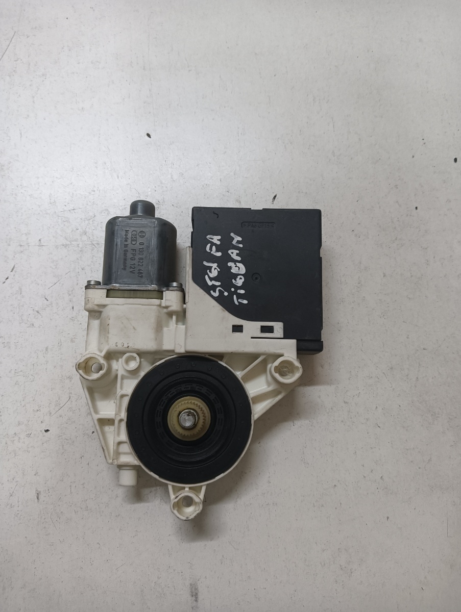 Motoras geam pivotant stanga fata VOLKSWAGEN TIGUAN 5N_ 2007 - > 3c0959792b – foto 2