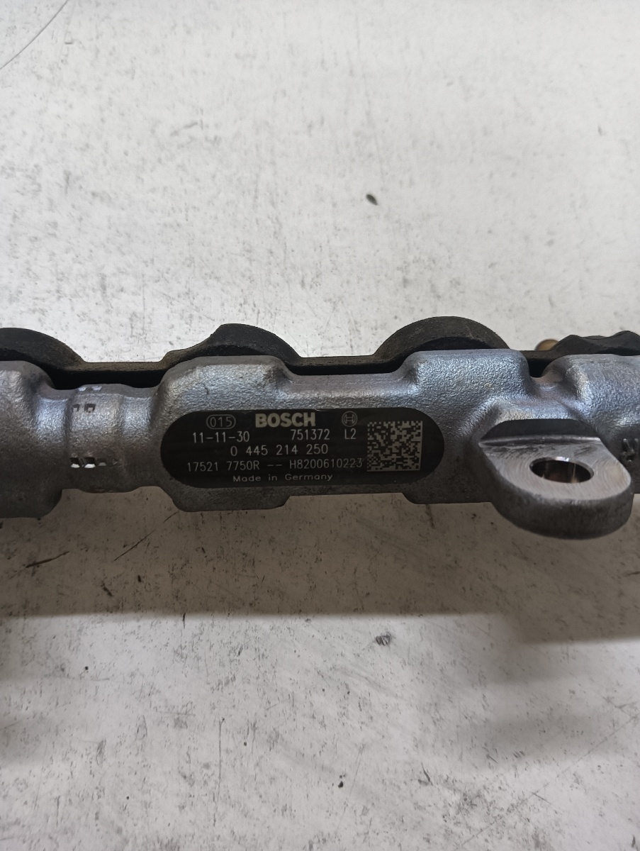 Rampa injectoare  RENAULT LAGUNA III BT0/1 2007 - 2015 – foto 2