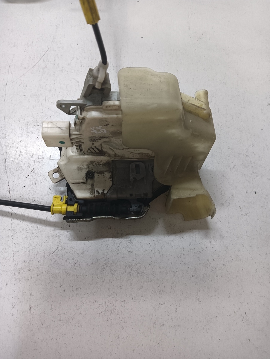 Broasca usa stanga fata FARA SUFA AUDI Q5 8RB 2008 - > 8j1837015