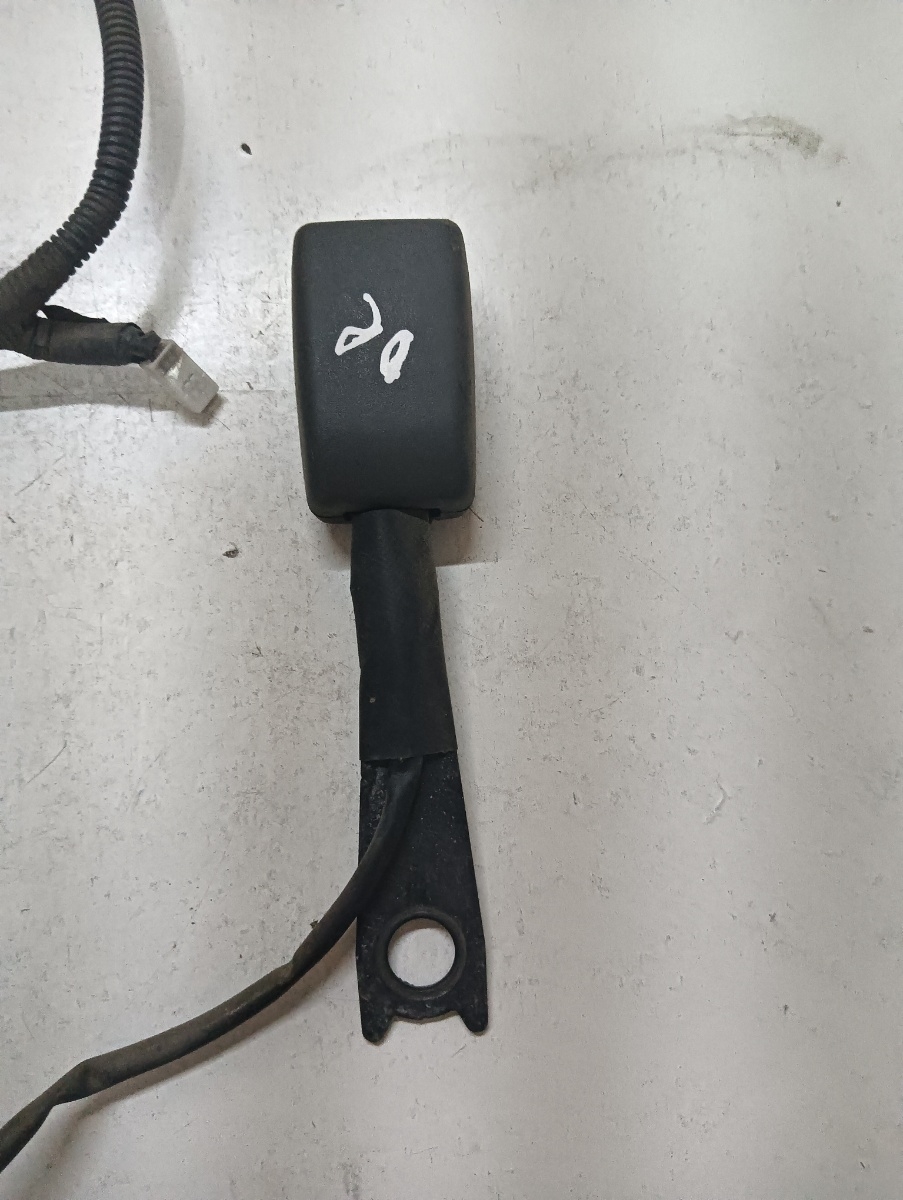 Pretensionare  dreapta fata TOYOTA LAND CRUISER LJ12_, KZJ12_, TRJ12_, KDJ12_, GRJ12_ 2002 - – foto 2