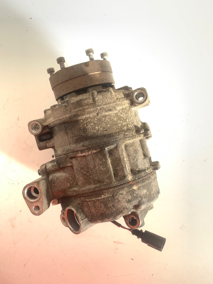 Compresor AC  Audi A8 4E, Q7 4L , R8 4,2 B  OEM 4E0260805Q – foto 2