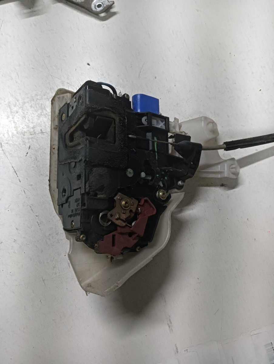 Broasca usa dreapta spate VOLKSWAGEN PHAETON 3D_ 2002 - 2016 – foto 2