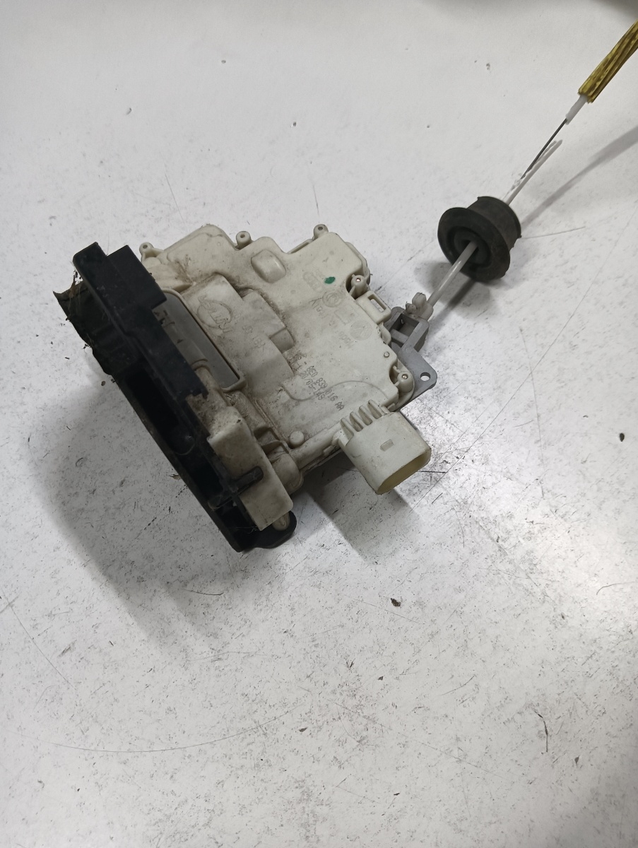 Broasca usa dreapta spate AUDI A4 III 8EC, B7 2004 - 2008 8e0839016aa – foto 2