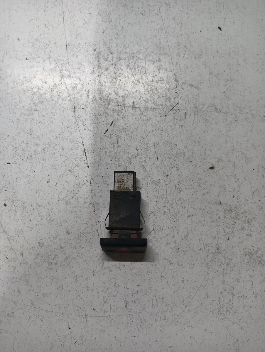 Buton avarii AUDI A4 III 8EC, B7 2004 - 2008 – foto 2