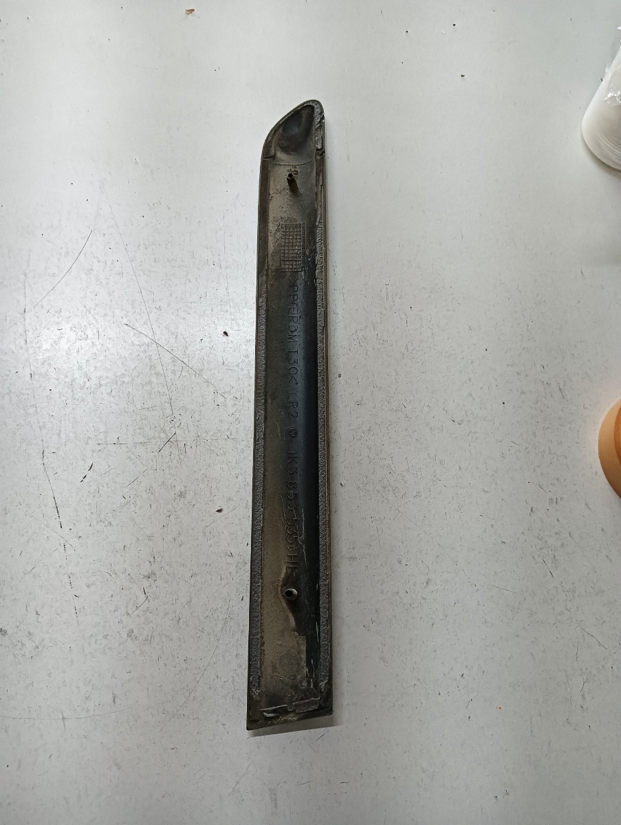 Ornament usa stanga spate VOLKSWAGEN GOLF V 1K1 2003 - 2009 1k3853535a – foto 2