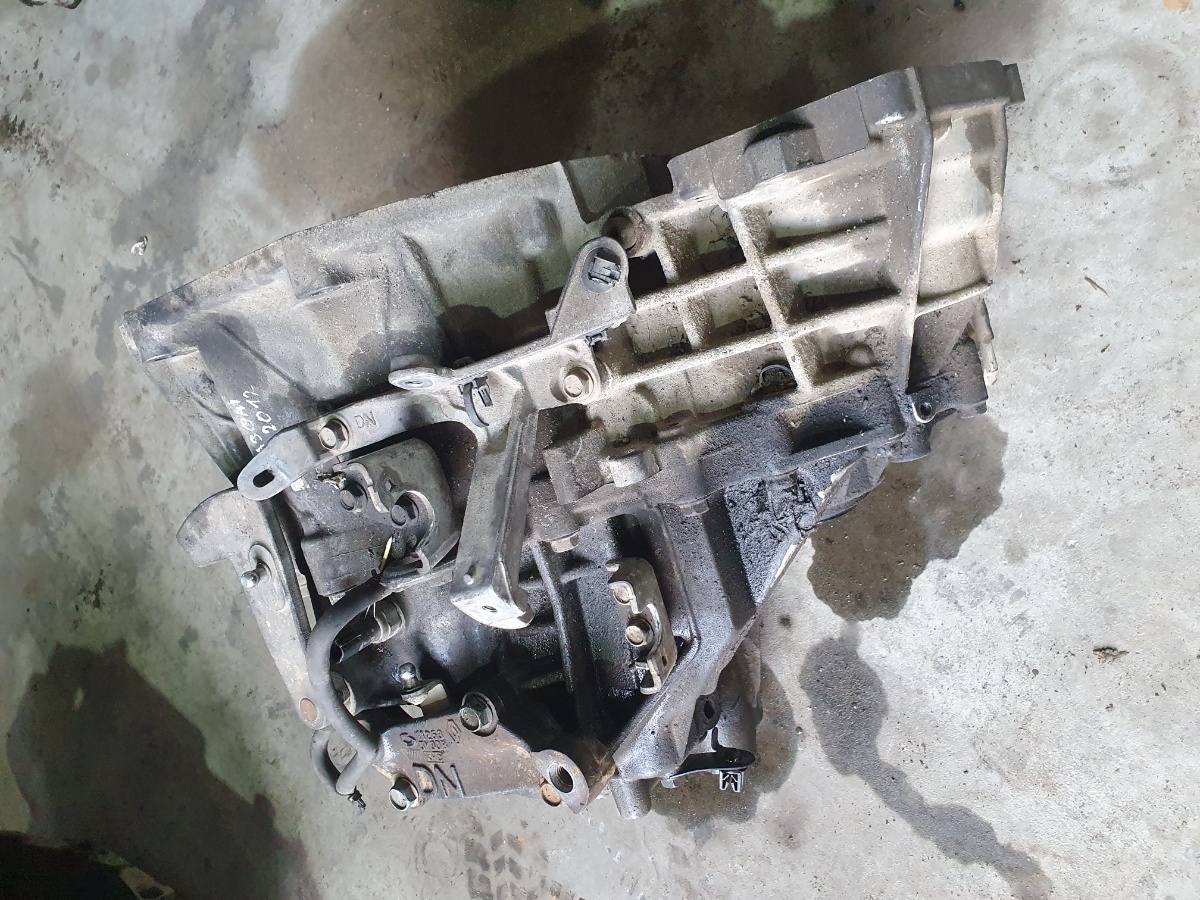 Cutie de viteze manuala 6 trepte NISSAN QASHQAI / QASHQAI +2 I J10, JJ10 2006 - 2014 2.0 dCi 4x4 M1D, M9R – foto 3