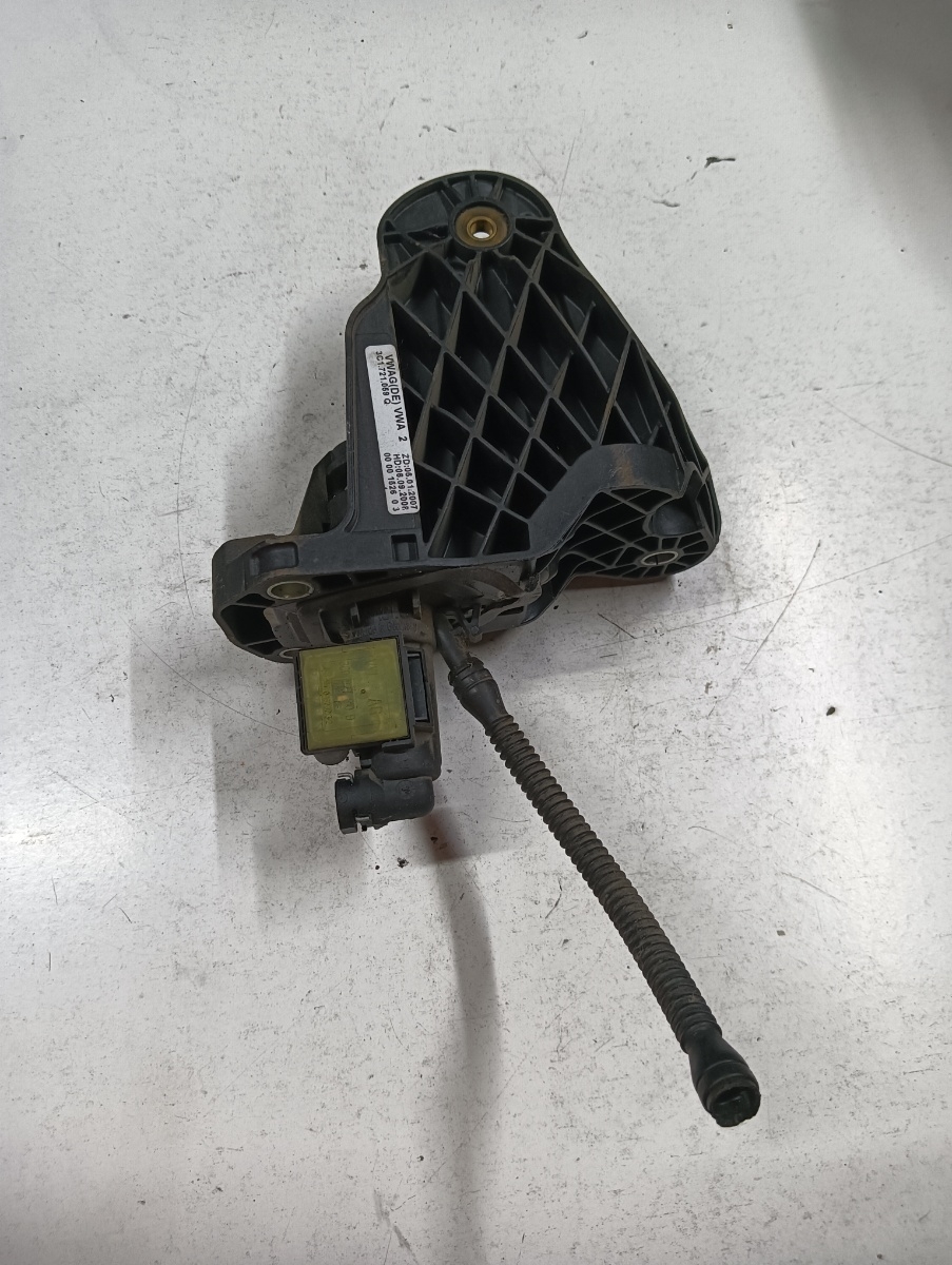 Pompa ambreiaj VOLKSWAGEN PASSAT 3C2 2005 - 2010 TDI BKC, BLS, BXE 3c1721059g