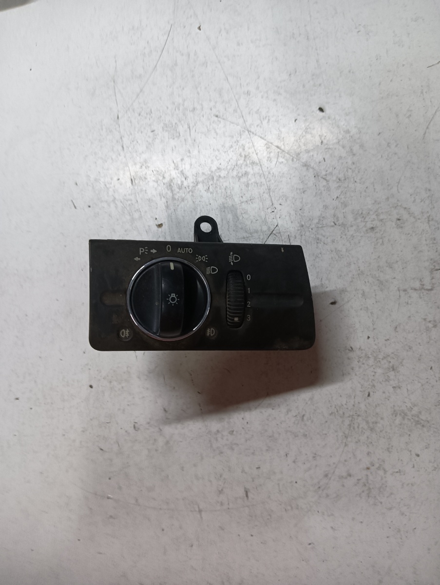 Bloc lumini MERCEDES-BENZ E-CLASS W211 2002 - 2009 2115450304