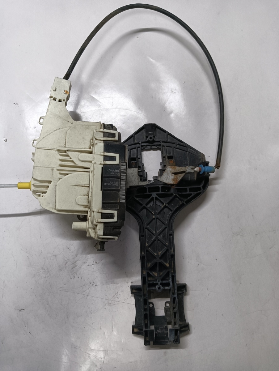 Broasca usa dreapta fata MERCEDES-BENZ SPRINTER 3,5-t Box 906 2006 - > A9067201735