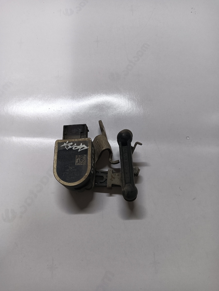 Senzor nivel balast  dreapta fata BMW 5 F10 2009 - 2016 6784072