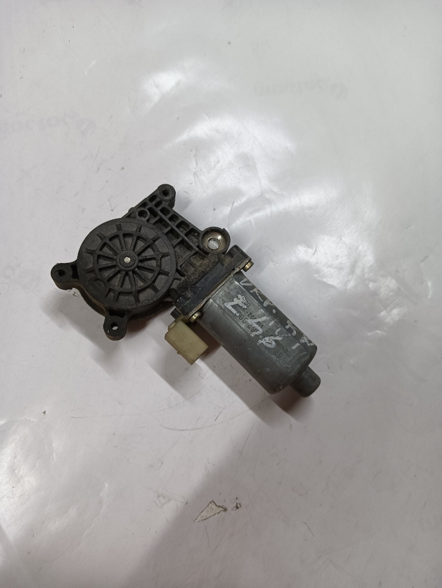 Motoras geam pivotant dreapta spate BMW 3 IV E46 1998 - 2005 – foto 2