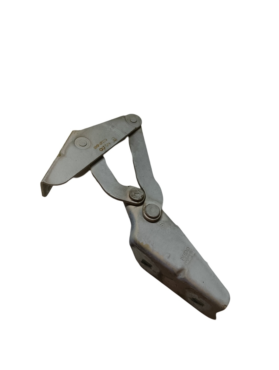 Balama usa stanga fata IVECO DAILY IV Box Body / Estate 2006 - 2012