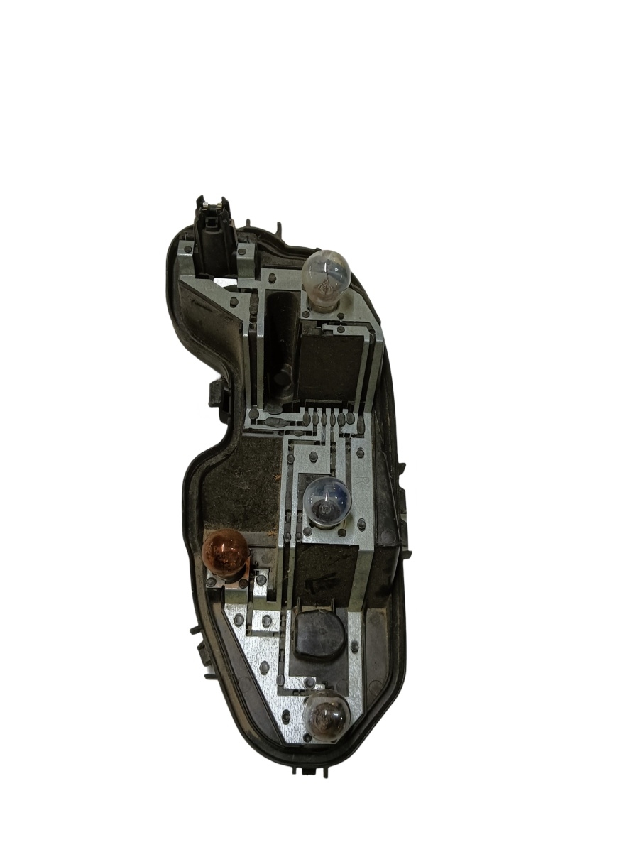 Soclu stop dreapta spate VOLKSWAGEN SCIROCCO 137 2008 - 2014