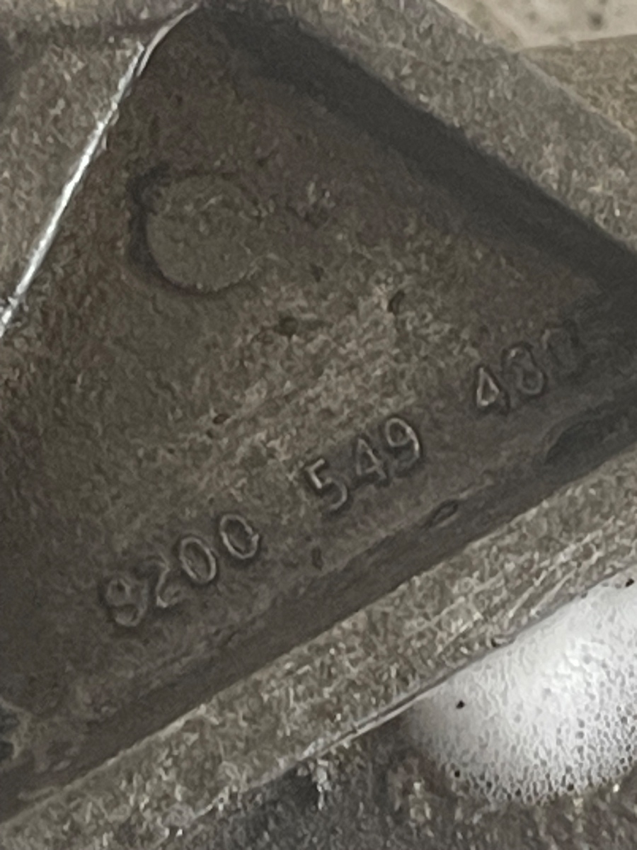 Suport motor , capac distributie RENAULT MASTER 2008 2.5D 8200549480 – foto 3