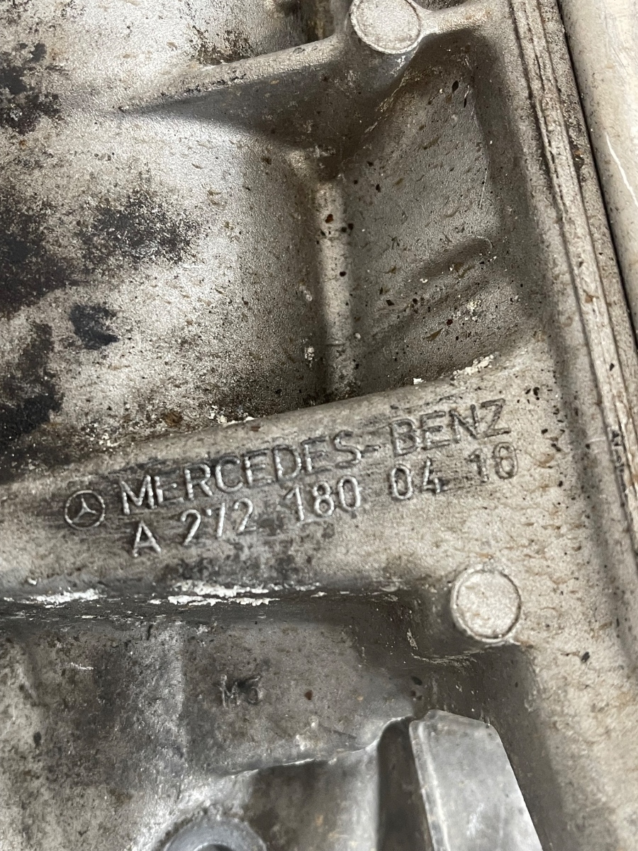 Carcasa filtru ulei MERCEDES-BENZ S-CLASS II W221, C215 2005 - 2013 3.5i A2721800410 – foto 4