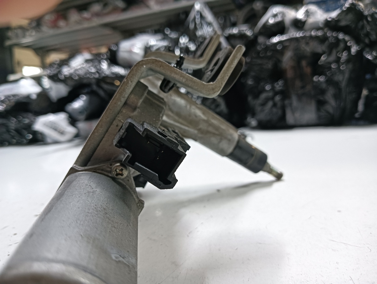 Motoras stergator haion  LAND ROVER DISCOVERY III LA_, L319 2004 - 2009 34982581 – foto 3