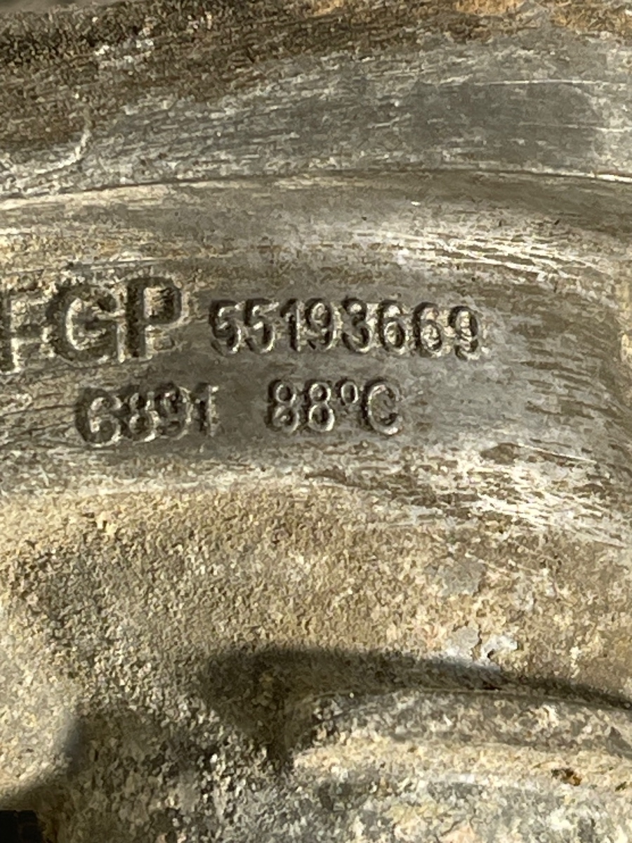 Carcasa termostat FIAT LINEA 323_, 110_ 2006 - > 1.4 8V   55193669 – foto 3