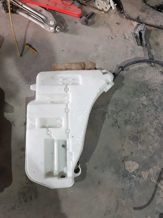 Vas lichid parbriz BMW Seria 7 F01